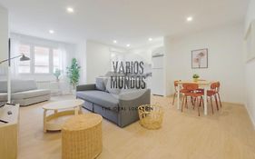 Escapada con parking para 3, vive la Latina
